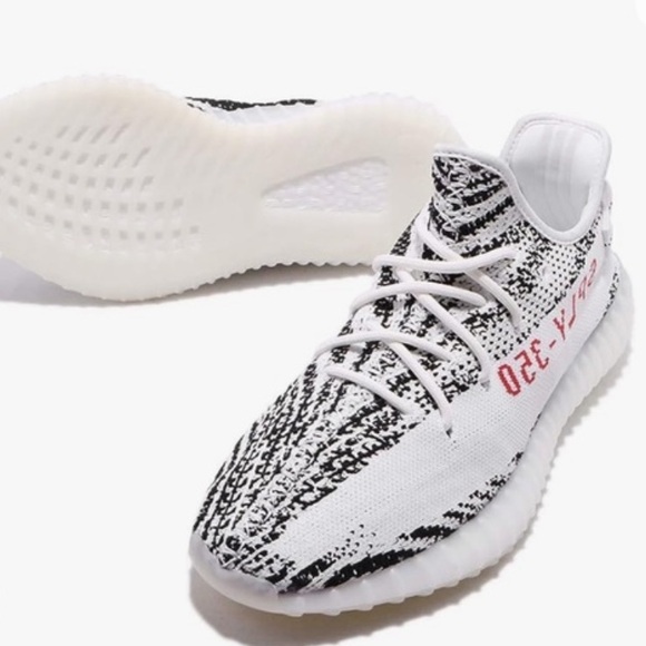 YEEZY BOOST 350 V2 WHITE CORE BLACK RED - Picture 2 of 10